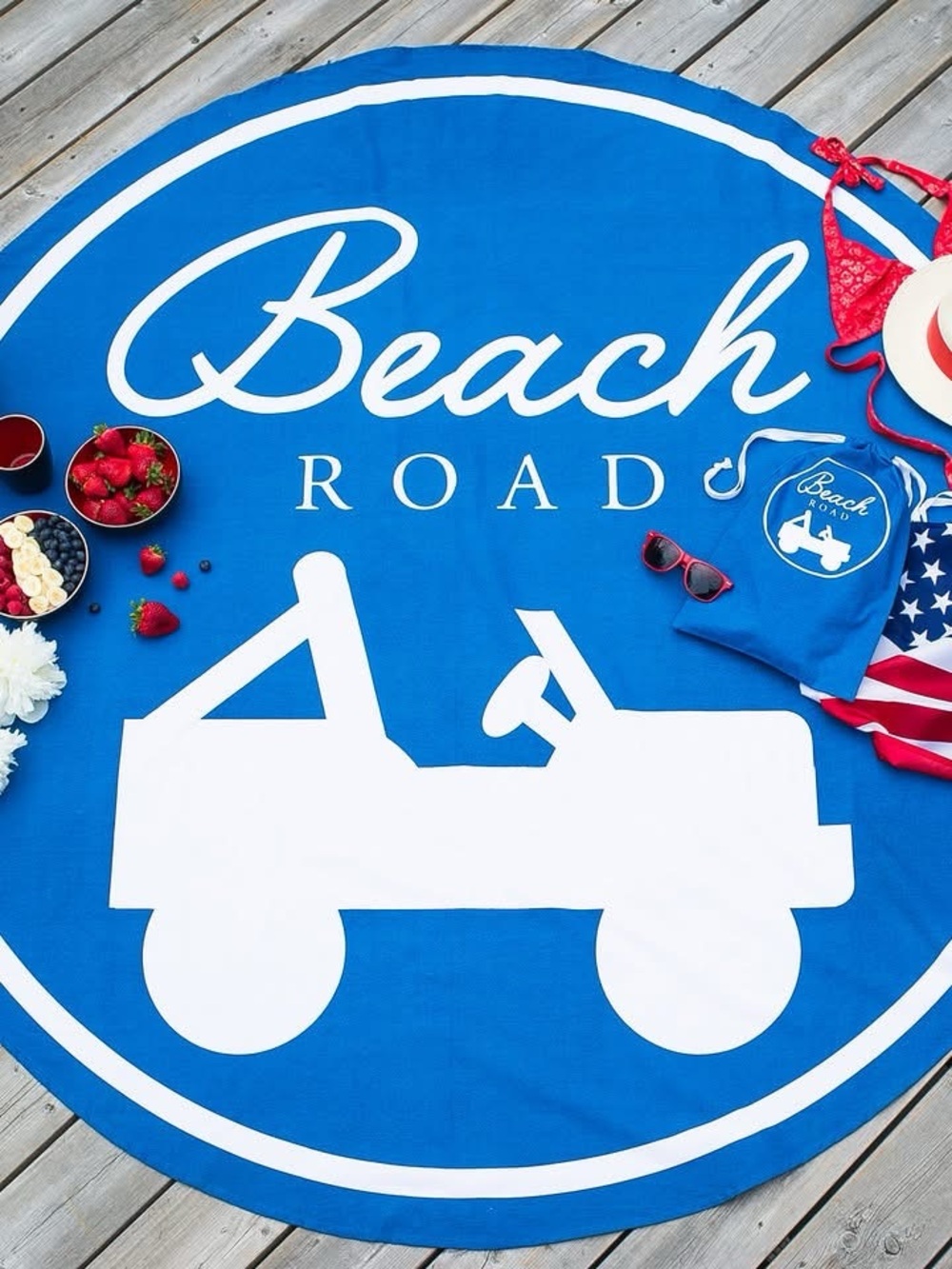 Beach Road Blue Round Beach Blanket / Sheet with Jeep